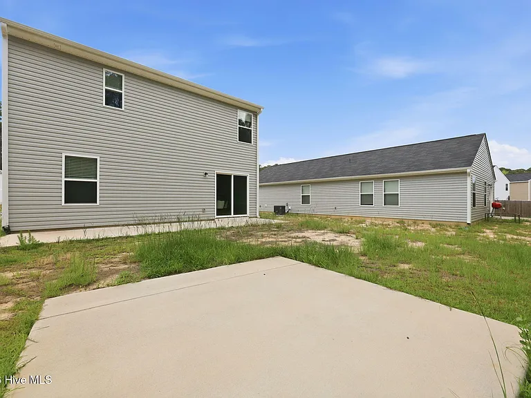 821 Conductor Ct — Photo 37