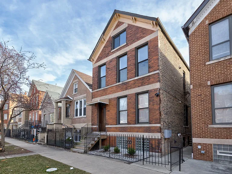 945 W 31st Pl #2F — Photo 12