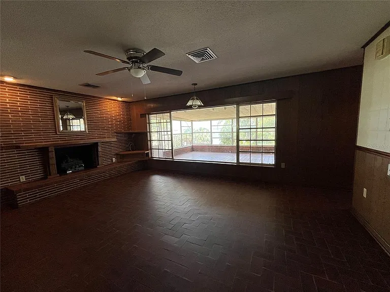 1145 S Lake Reedy Blvd — Photo 13