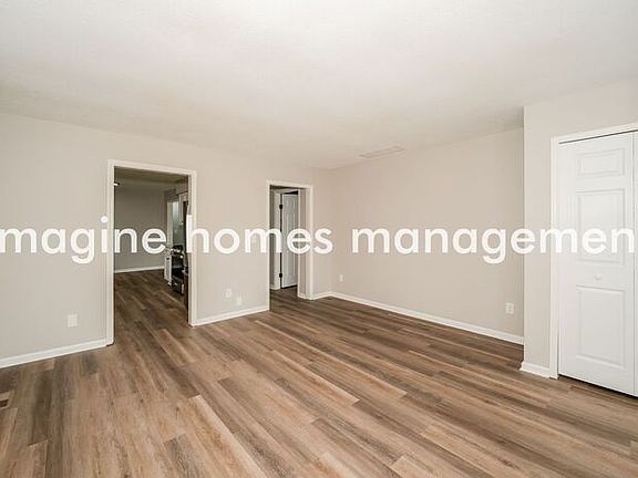 4th image of 10510 Maryland St