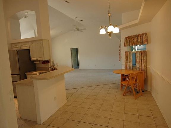 5th image of 4382 Garbett Ter