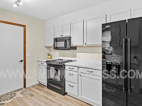 4th image of 214 Brookside Ln
