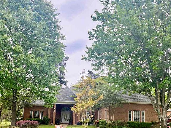 2nd image of 5812 Winchester Dr