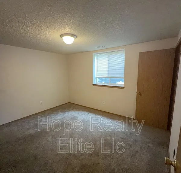4537 Lamplighter Cir — Photo 9