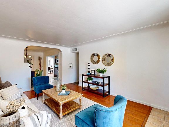 5th image of 5611 Princess Jeanne Ave NE