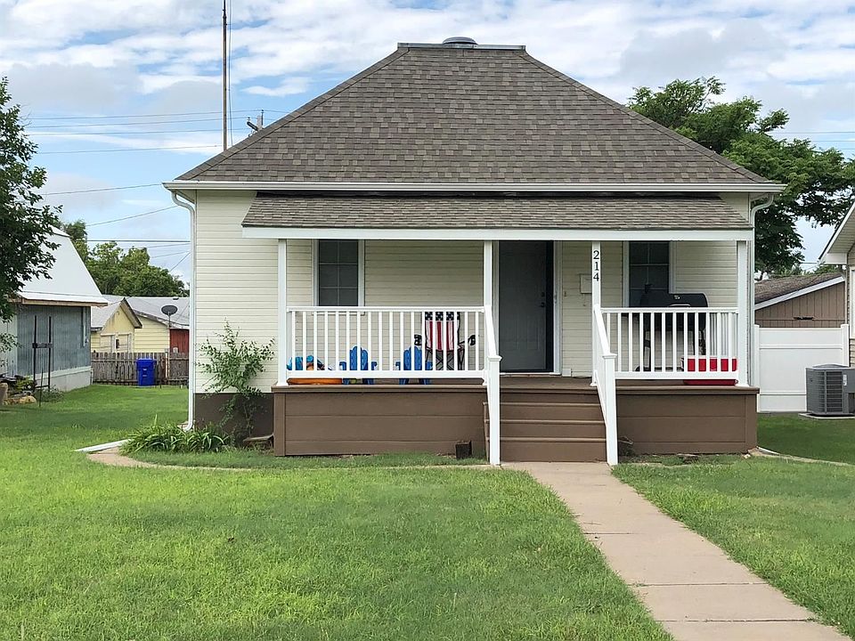 1st image of 214 E 18th St
