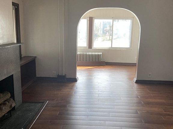 5th image of 217 W 3rd St #1
