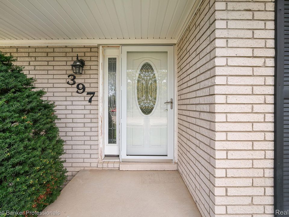 397 Barchester St, photo 3