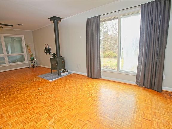 5th image of 3205 London Rd