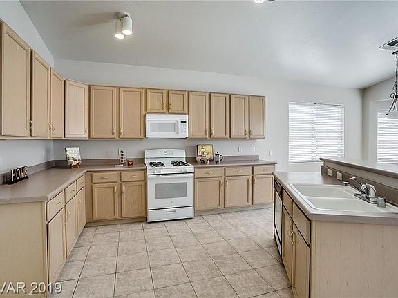 5th image of 8033 Nestled Vista Ave