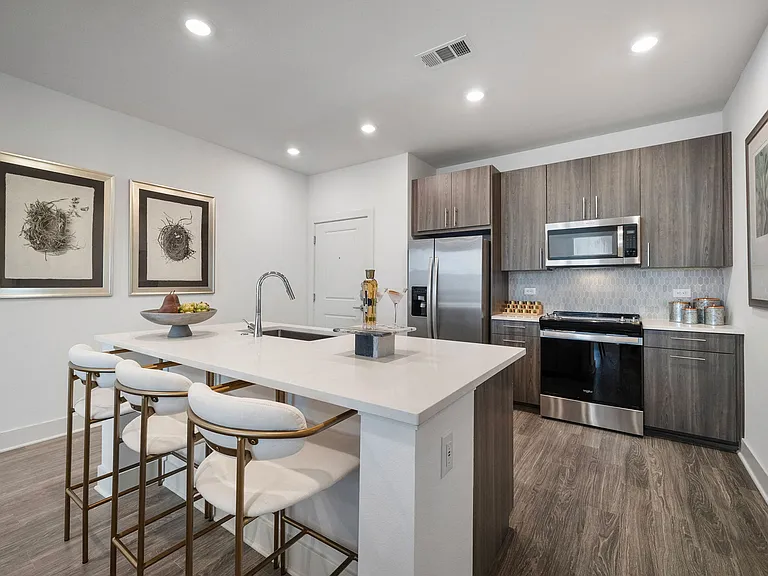 Bexley Clearfork — Photo 22