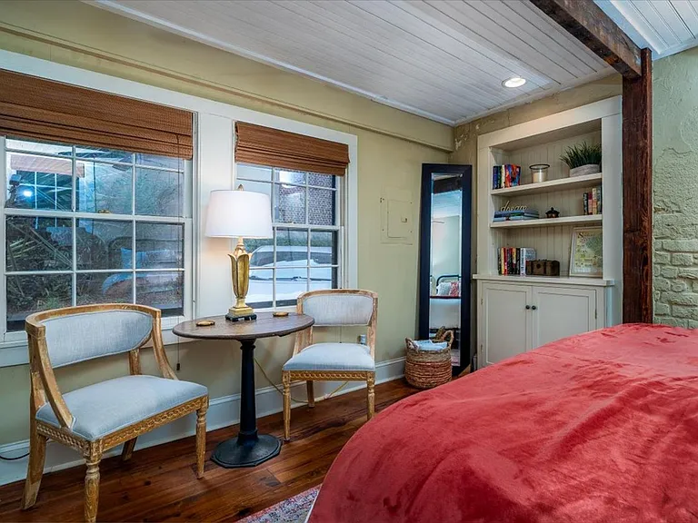 53 Hasell St #J — Photo 4