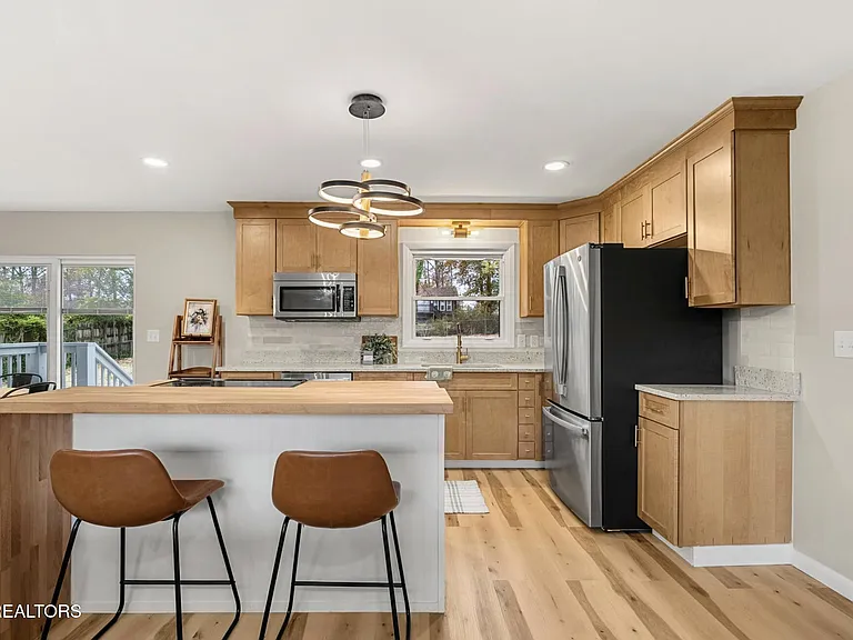 6741 Heatherbrook Dr — Photo 11
