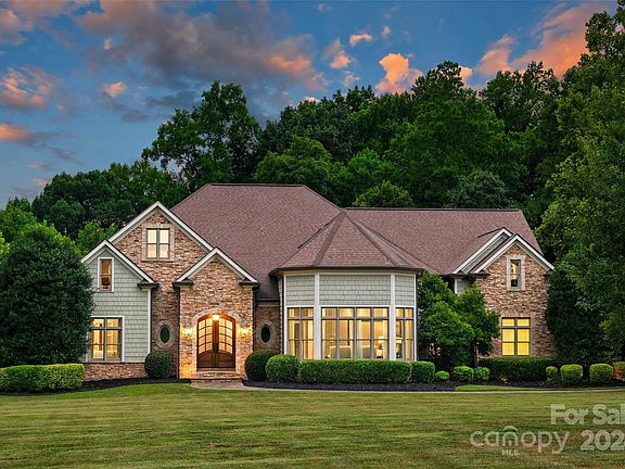 3rd image of 172 Sunfish Dr