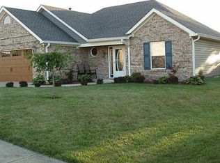 48 Clear Spring Ln, Trafalgar, IN 46181