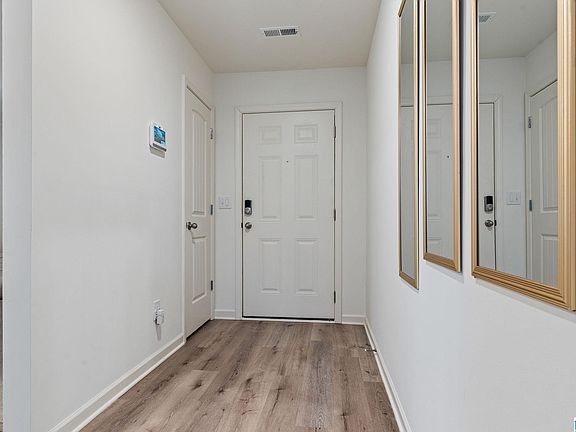 3rd image of 752 Fish Camp Rd