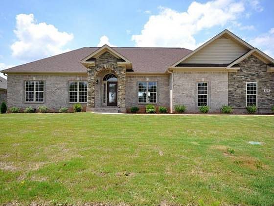 1st image of 124 Bentridge Dr