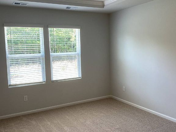5th image of 297 Eagle Claw Dr