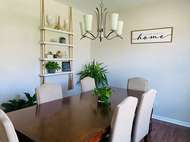 Formal Dining