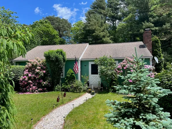 138 Herring Pond Rd, Plymouth, MA 02360