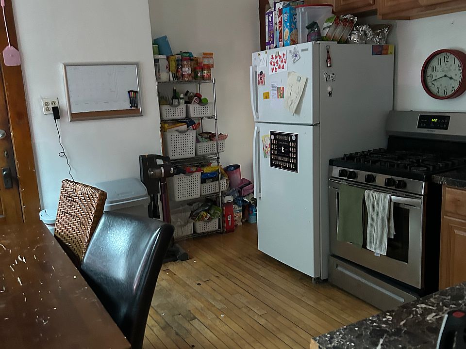 1st image of 3129-3131 N Bartlett Ave