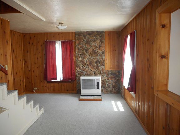 4th image of 2121 River St