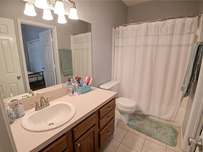 2608 Rio Grande St #202 — Photo 4