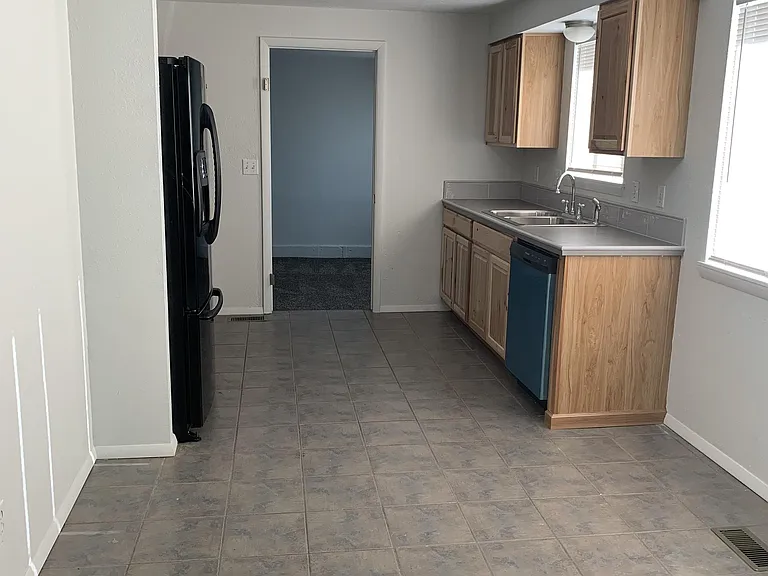 6900 S Ironwood Ave — Photo 7