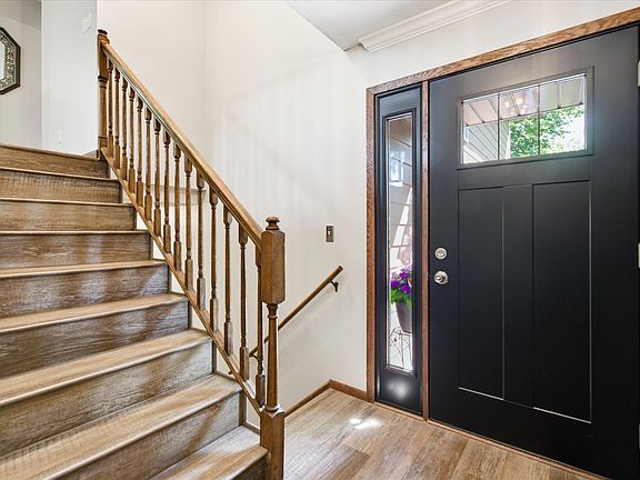 4th image of 15873 Hayes Trail Ct