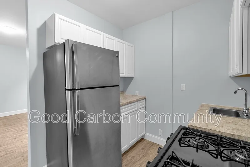 1 bed, 1.0 bath, $1,195 — Photo 4