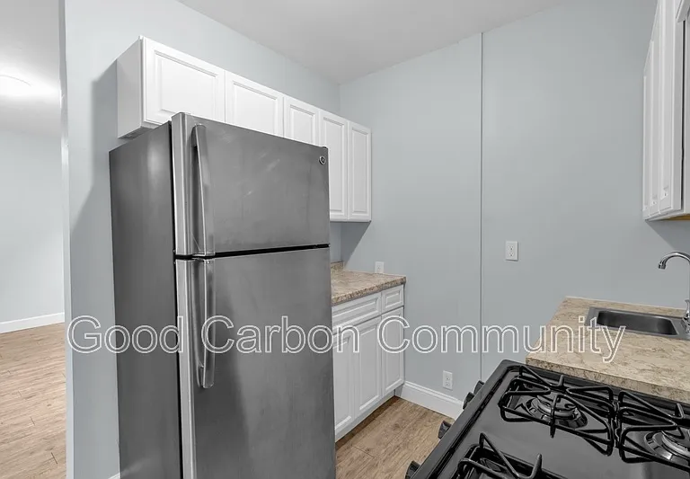 419 Porter Ave #5 — Photo 4
