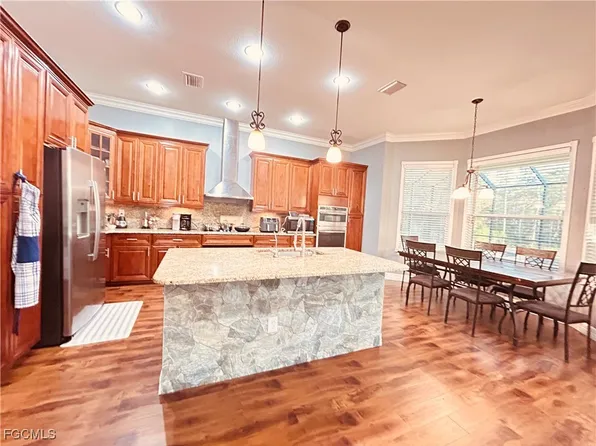 11079 Sparkleberry Dr, Fort Myers, FL 33913