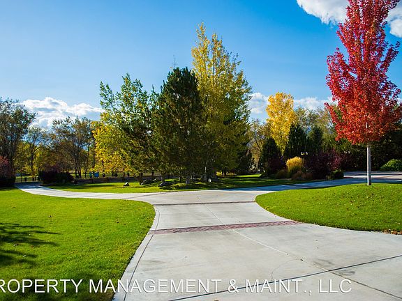 4th image of 1407 Willow Creek Ln