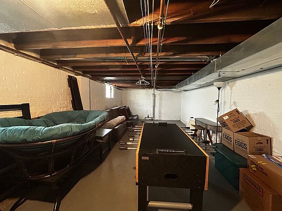 5th image of 2312 Kinzie Ave #1