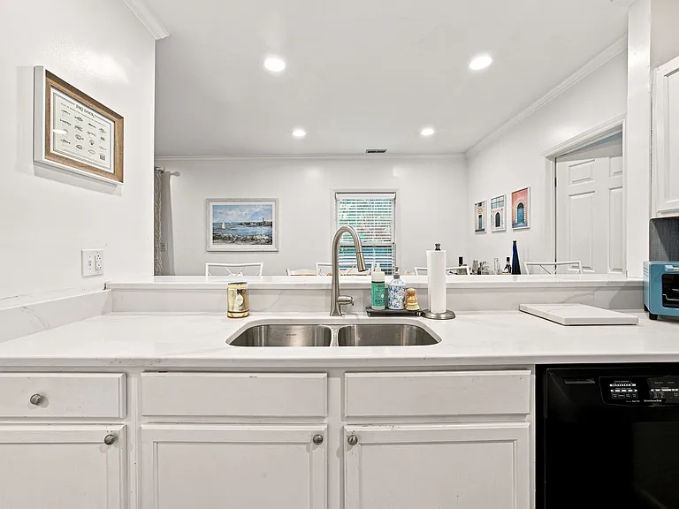 3200 Selwyn Farms Ln #1 — Photo 10