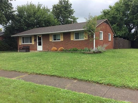 3rd image of 302 Savoy Ave