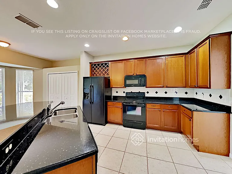 6500 Bayboro Ct — Photo 9