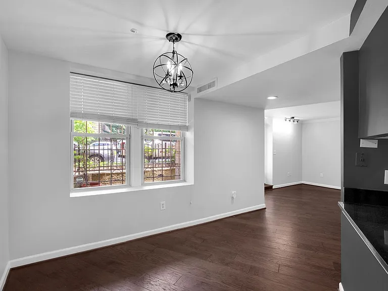 1801 Calvert St NW #G9 — Photo 7