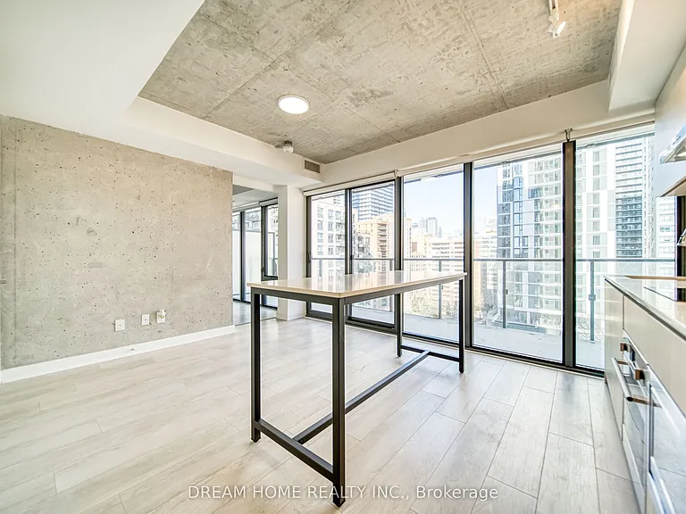 47 Mutual St #1004 — Photo 5