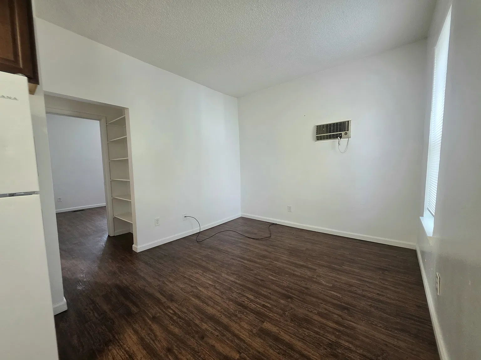 2 bed, 600 sqft, $1,000 — Photo 2