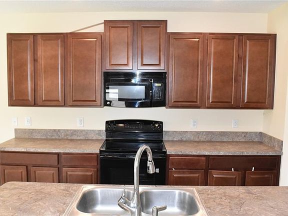 5th image of 16710 Scenic Hill Way