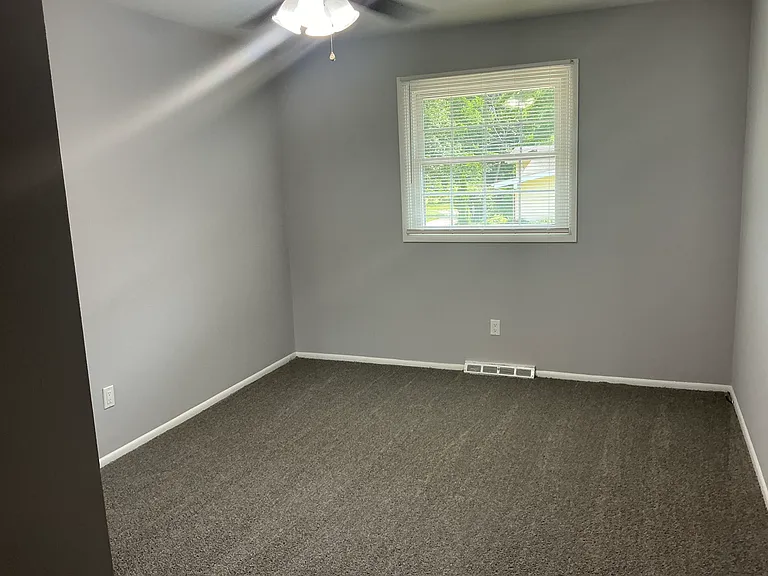 3732 Maplecrest Ave — Photo 21