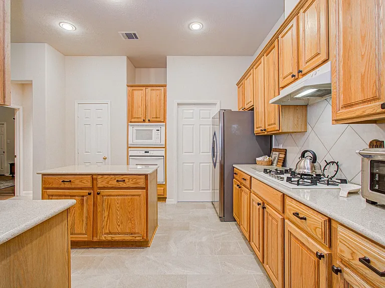 17611 Emerald Garden Ln — Photo 21