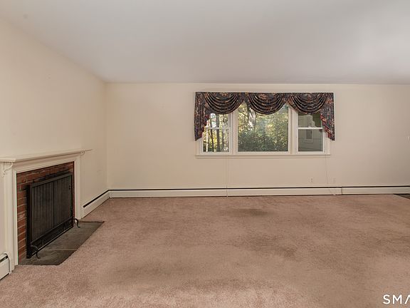 3rd image of 63 Bayberry Hill Road