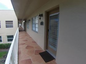 854 Normandy Trl, Delray Beach, FL