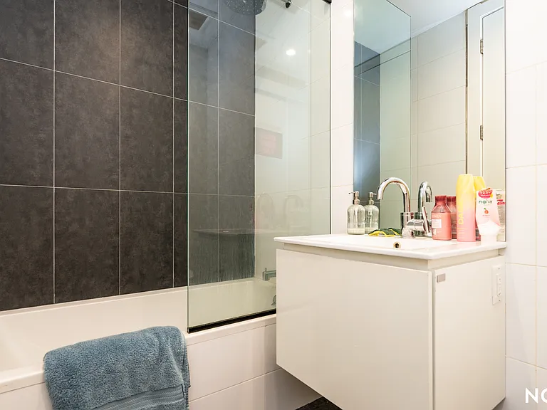 530 Midwood St #2J — Photo 8