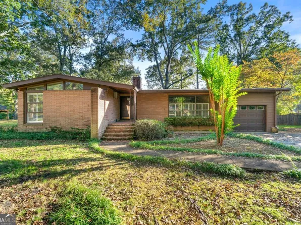 3013 Garden Lakes Blvd NW, Rome, GA 30165