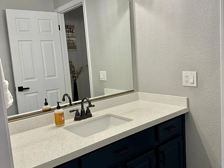 10918 W Bermuda Dr — Photo 23