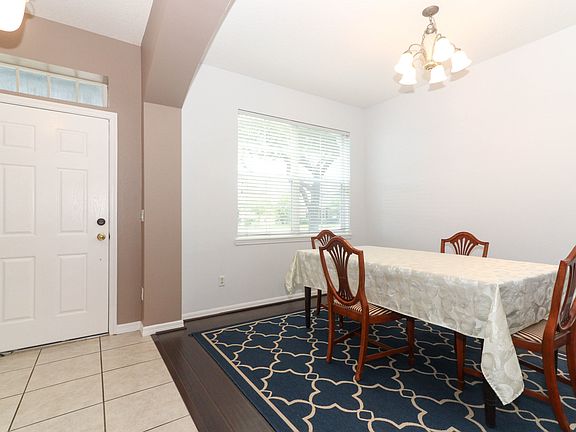 3rd image of 2219 J Lawson Blvd