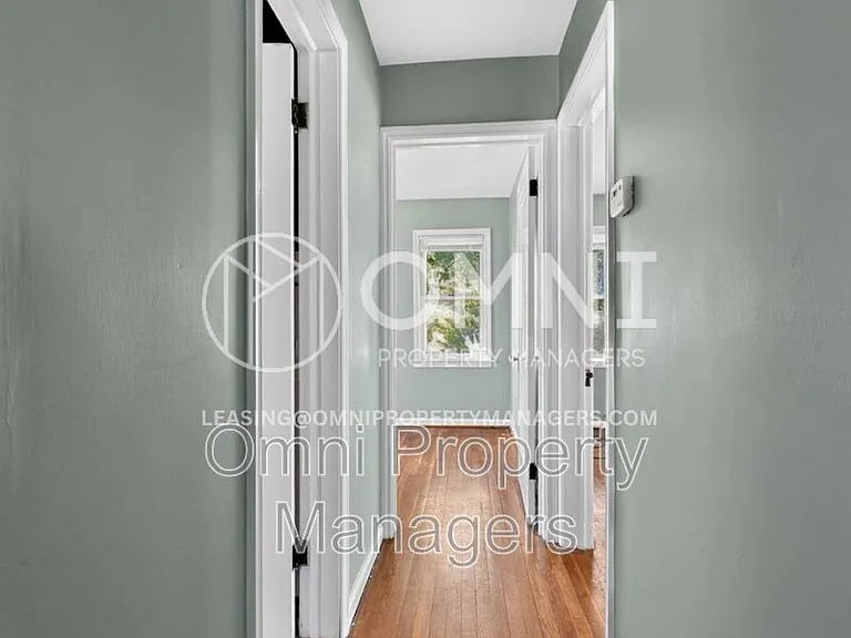 11529 Roxbury St — Photo 15